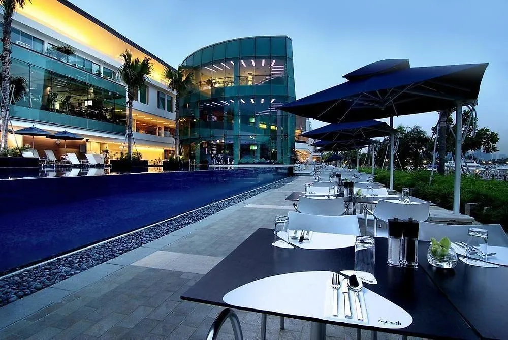 One15 Marina Sentosa Cove Singapura 5*,